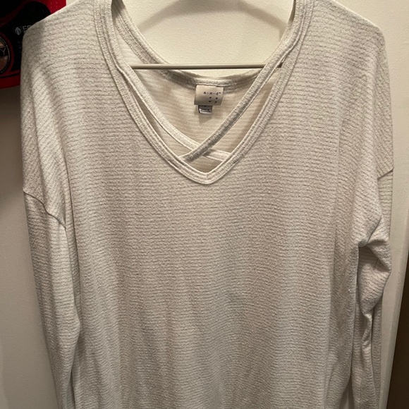 Sweater - Picture 1 of 1